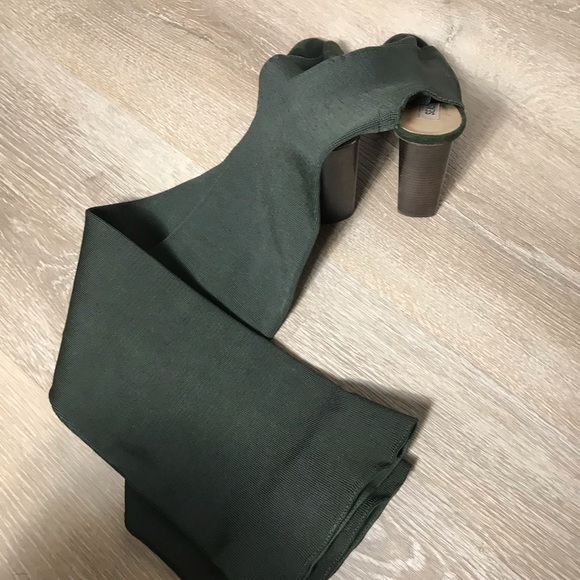 Yezzy Season 2 olive green knit high boots - Picture 5 of 11